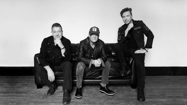 Photograph of Glass Tiger