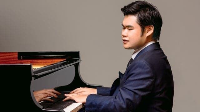 Photograph of Nobuyuki Tsujii