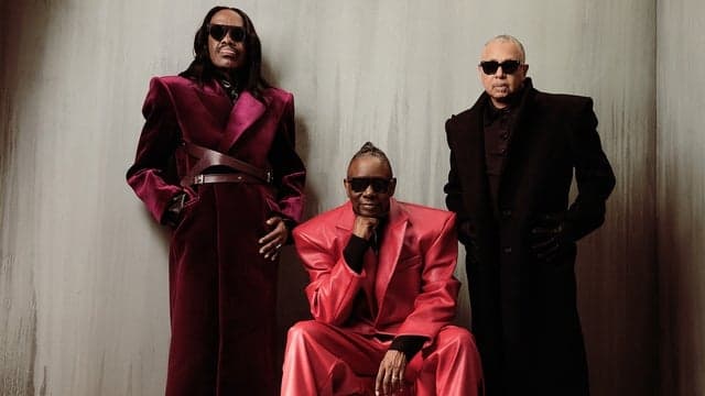 Photograph of Earth, Wind and Fire
